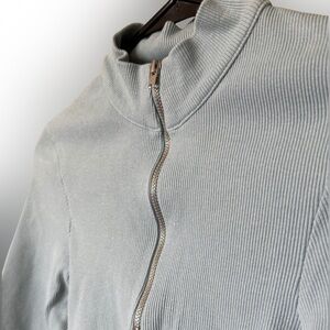 Zara Women’s Turtleneck Sweater in Light Blue Apres Ski